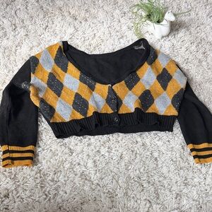 Chic Elhoffer sophisticated design, super cute British Argyle Cropped Cardigan